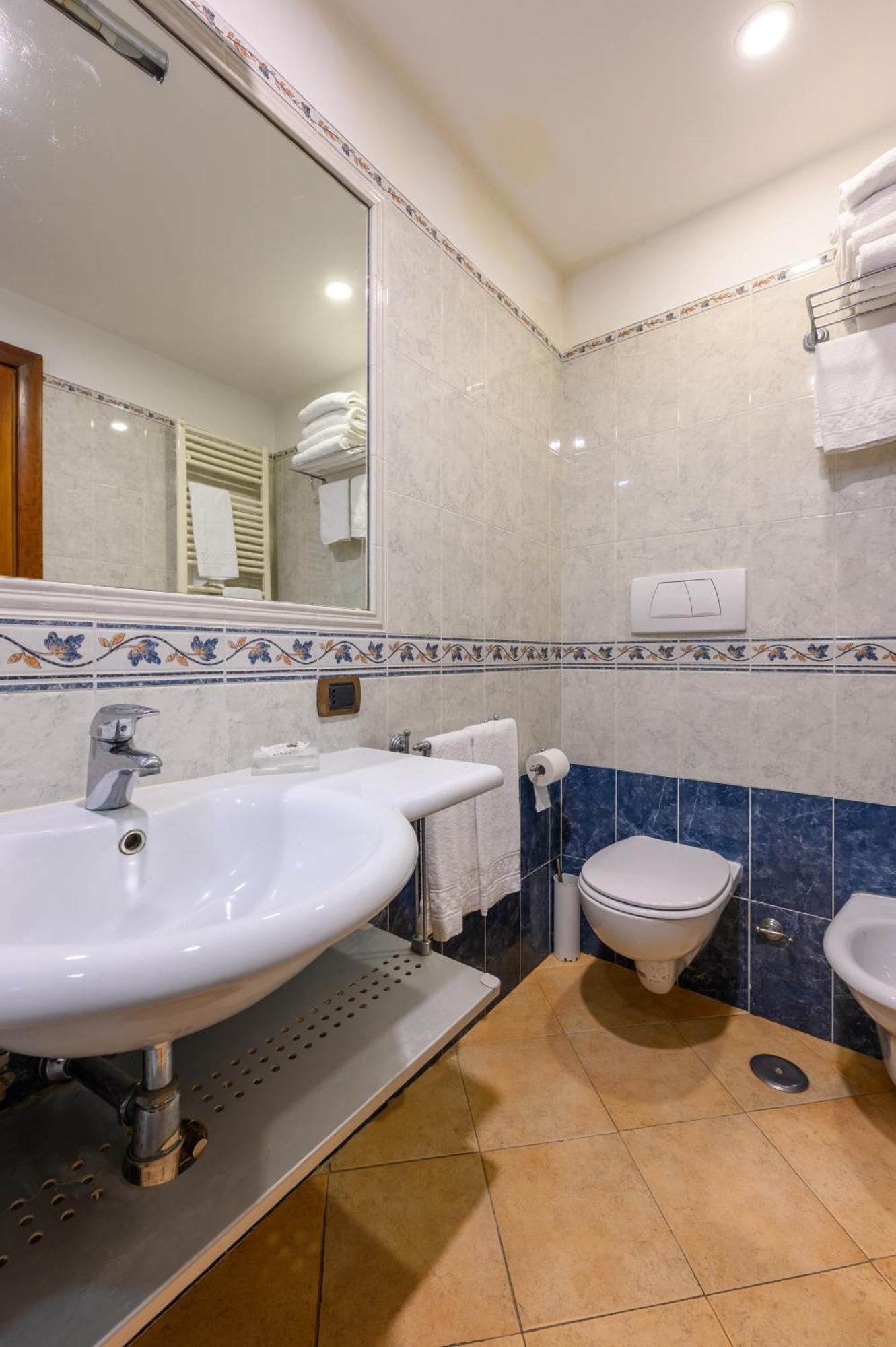 Crosti Apartments ローマ エクステリア 写真